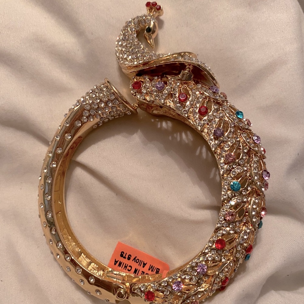 Peacock Clasp Bracelet